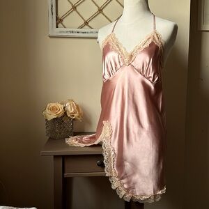 Boutique Women’s new intimate camisole slip sleep garment size small
